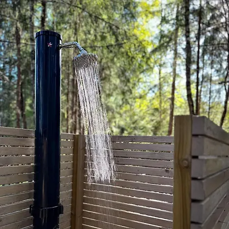 Farm stay Hanging Treehouse